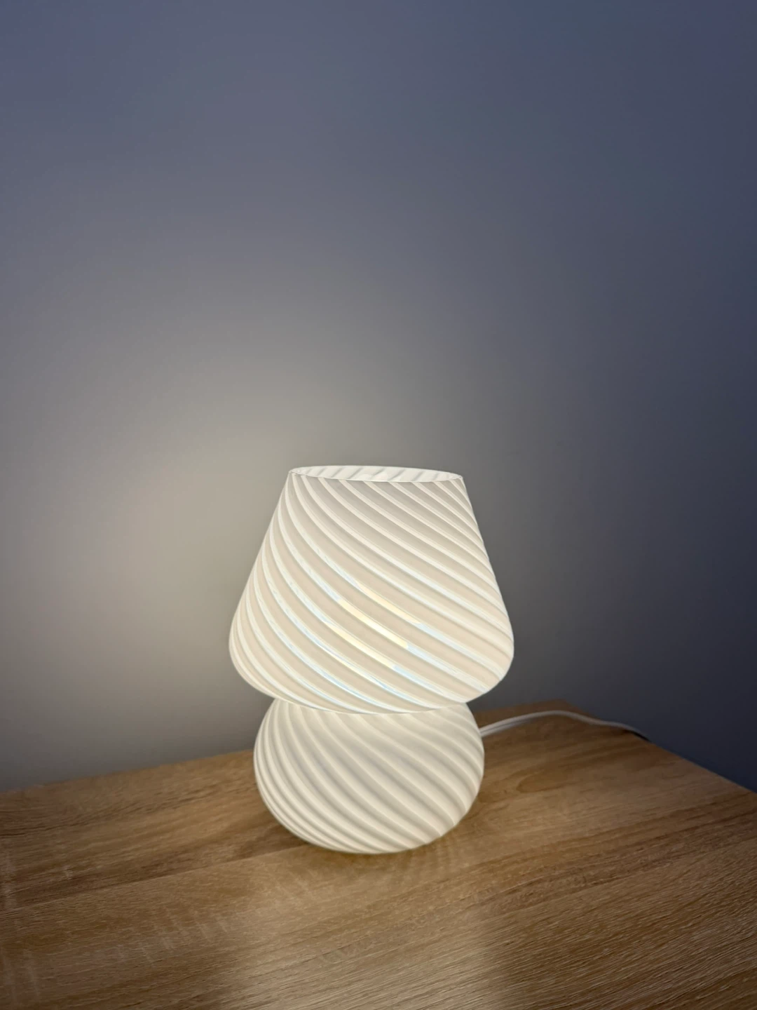 White Mushroom Lamp - photo 4