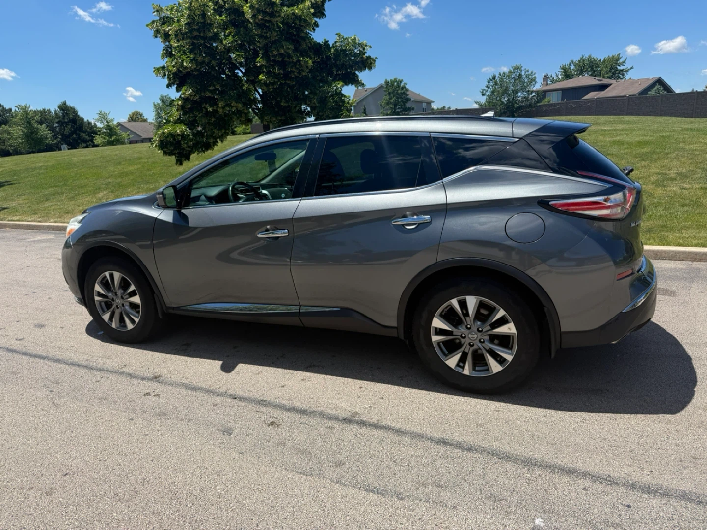 Nissan Murano Crossover SUV - photo 2