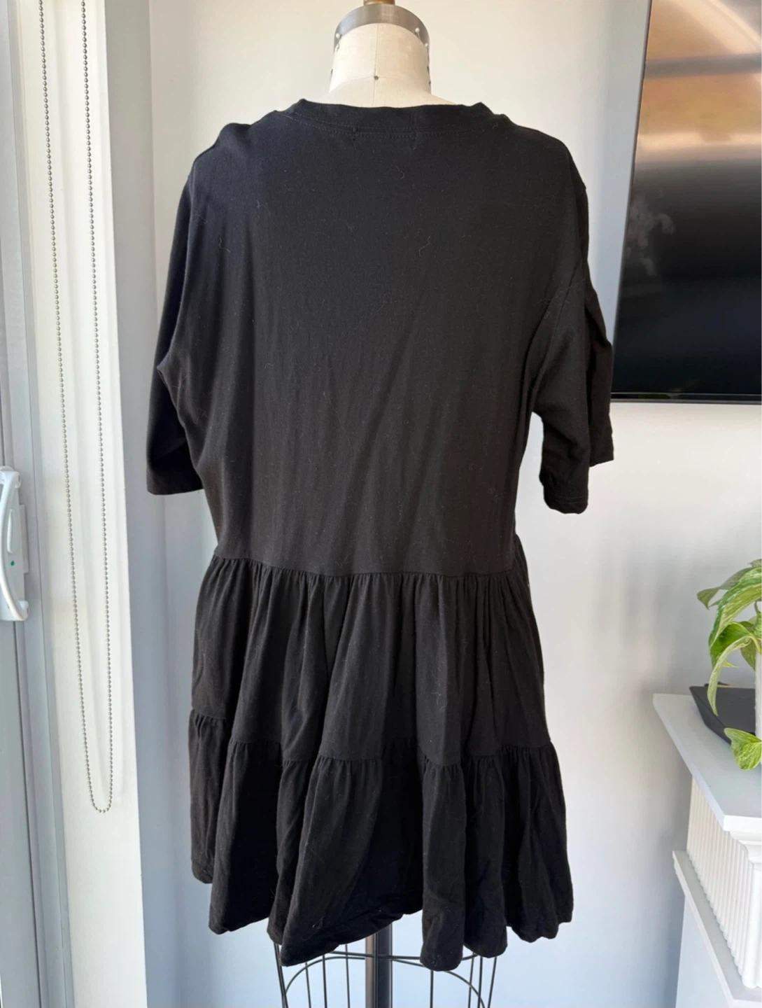Oak + Fort Black Tiered T-Shirt size small - photo 2