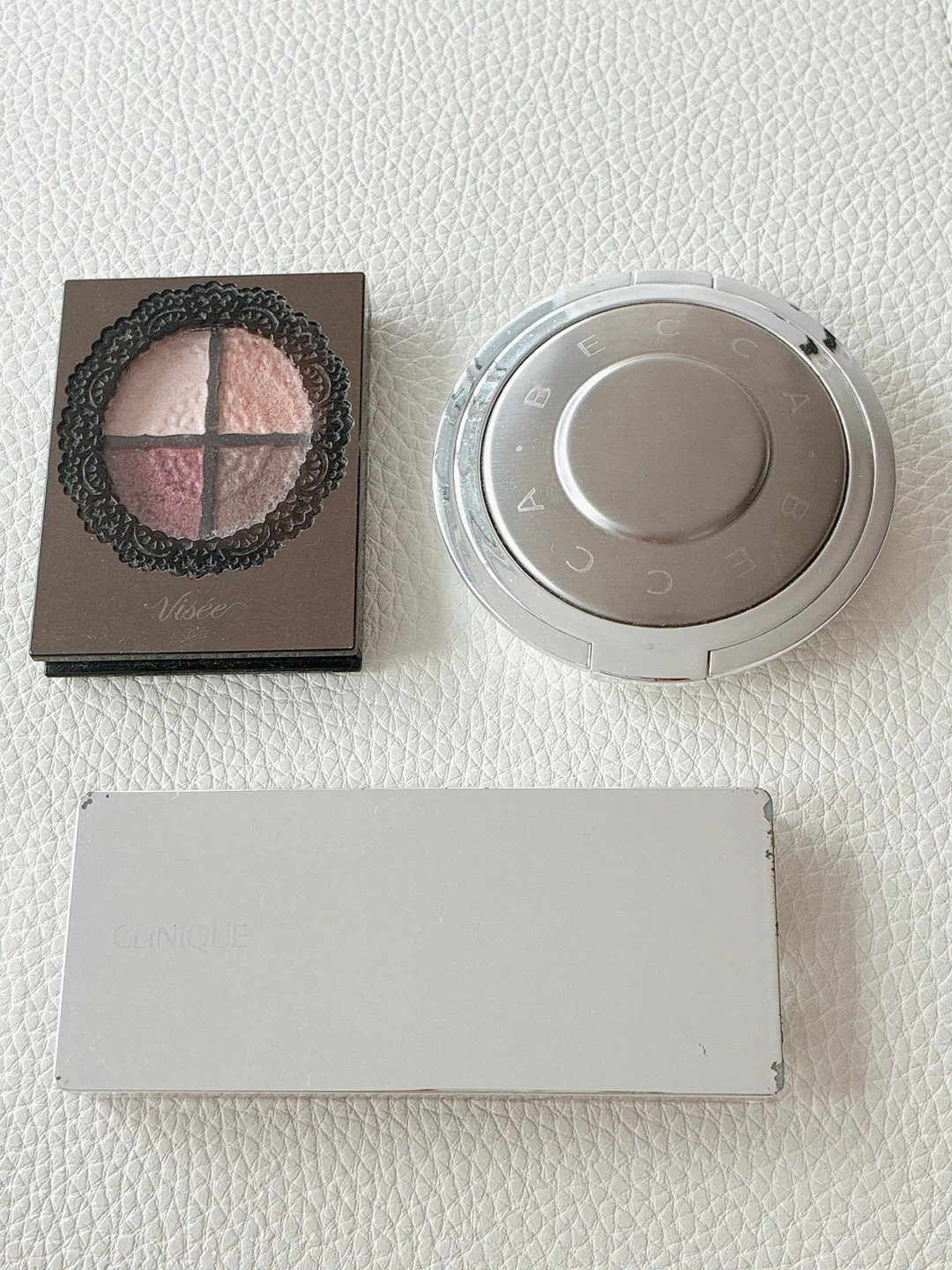 Visée & Clinique eyeshadows and Becca highlighter palette - photo 2