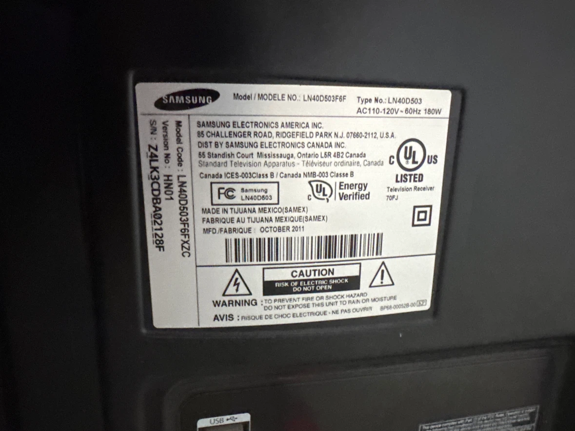 Samsung 40" LED TV - photo 2