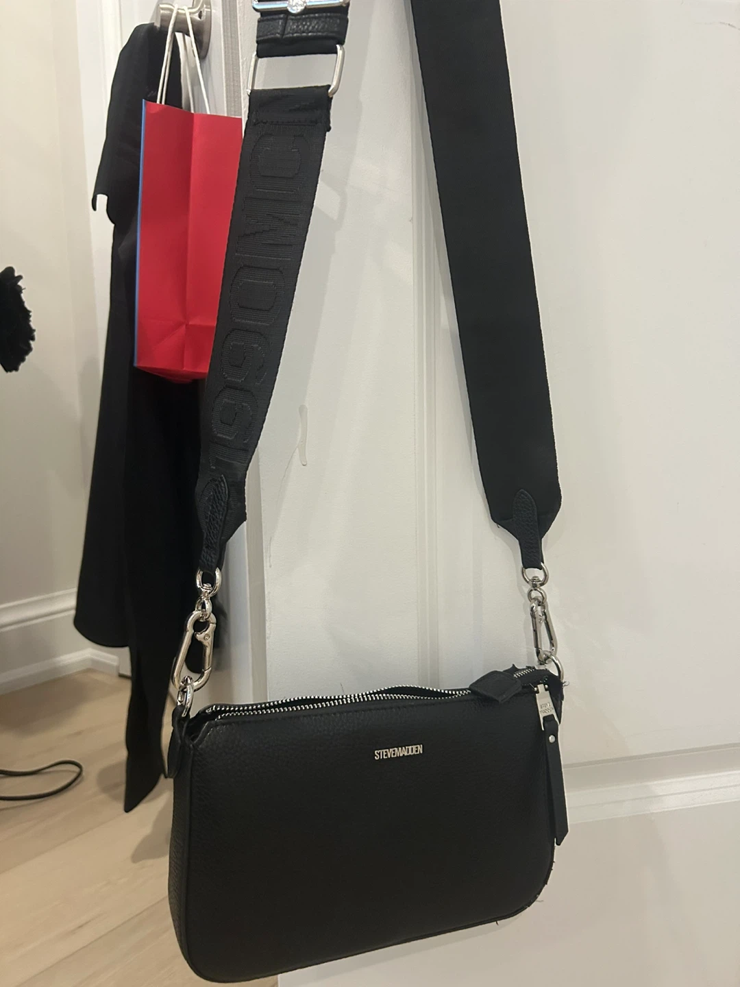 Steve Madden Black Leather Crossbody Bag - photo 2