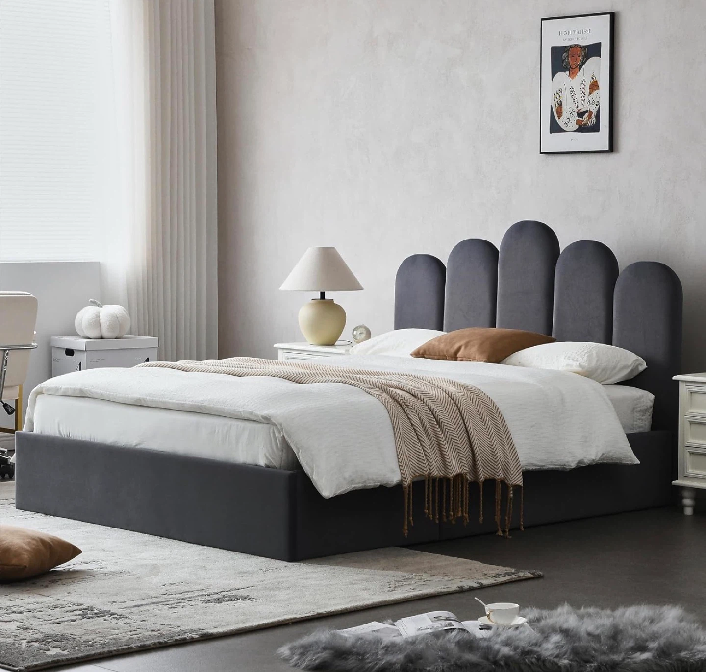 Lift up hydraulic Queen Bed with Storage