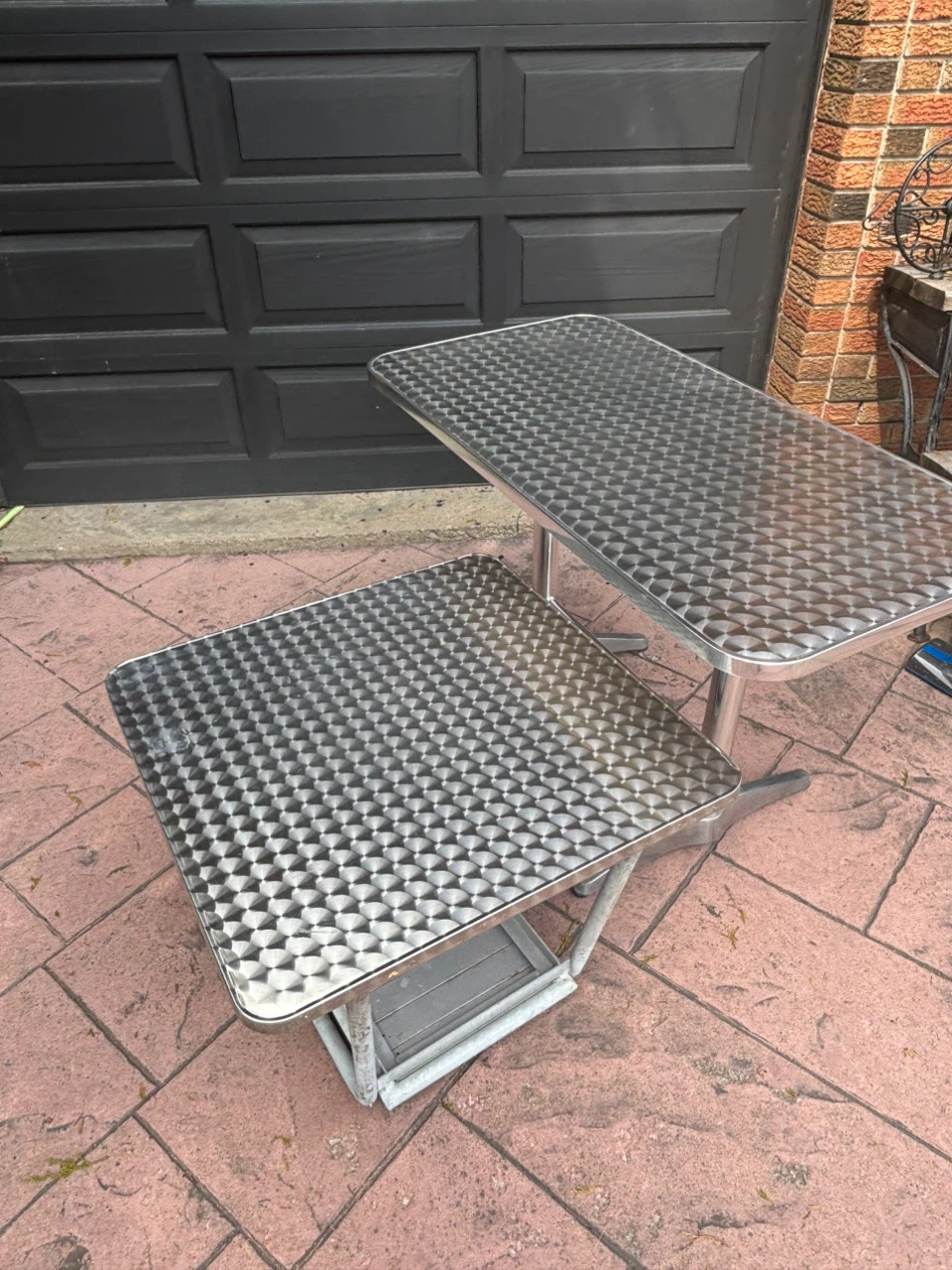 Set of 2 Metal Tables - photo 3