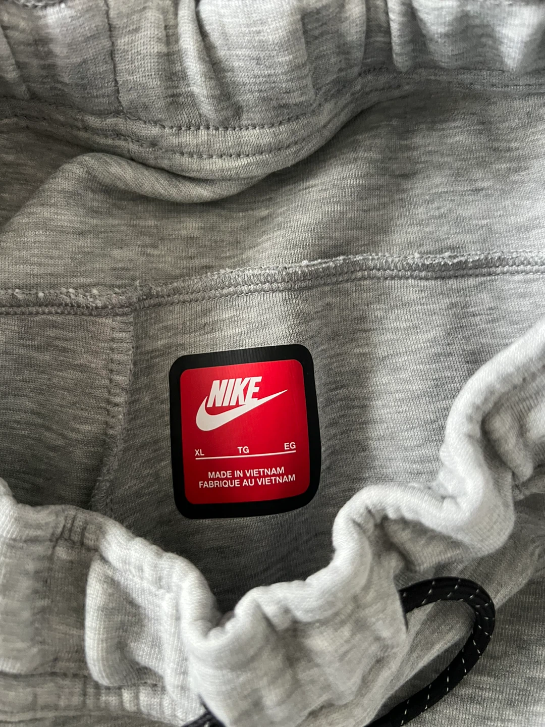 Nike Tech Grey Boys XL Fleece Joggers - photo 2