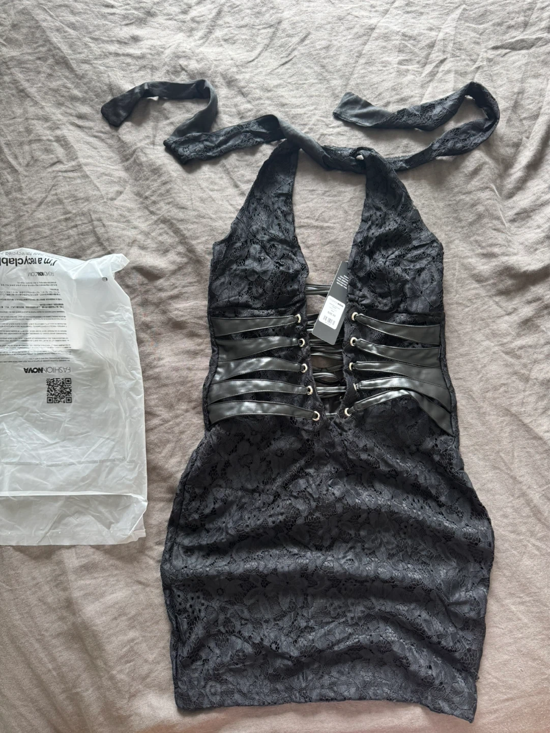Black mini dress, cocktail lace dress - photo 2
