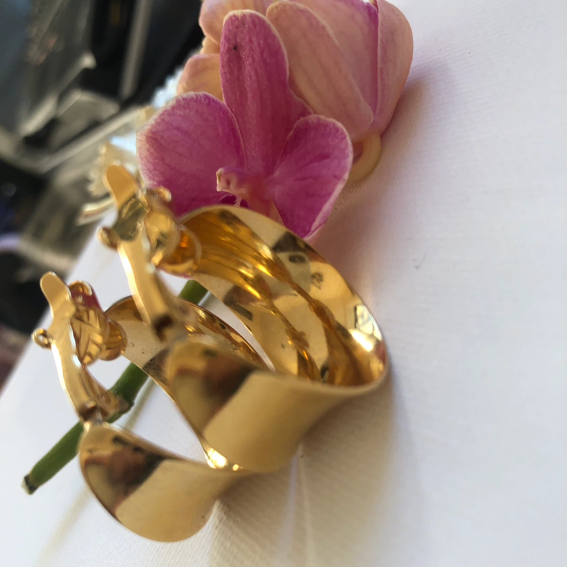 Trifari Gold-Tone Hoop Earrings - photo 2