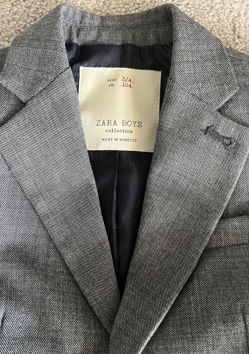 Zara Collection Boys Grey Suit with Tie - Size 3 - photo 2