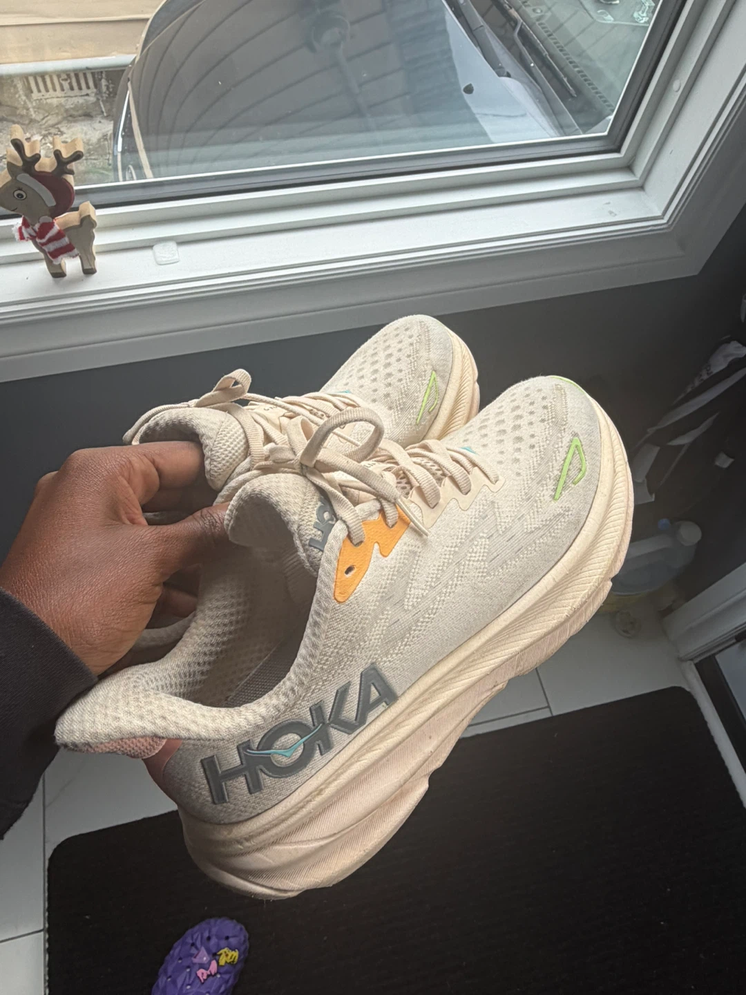 Hoka Clifton 9 Running Shoes