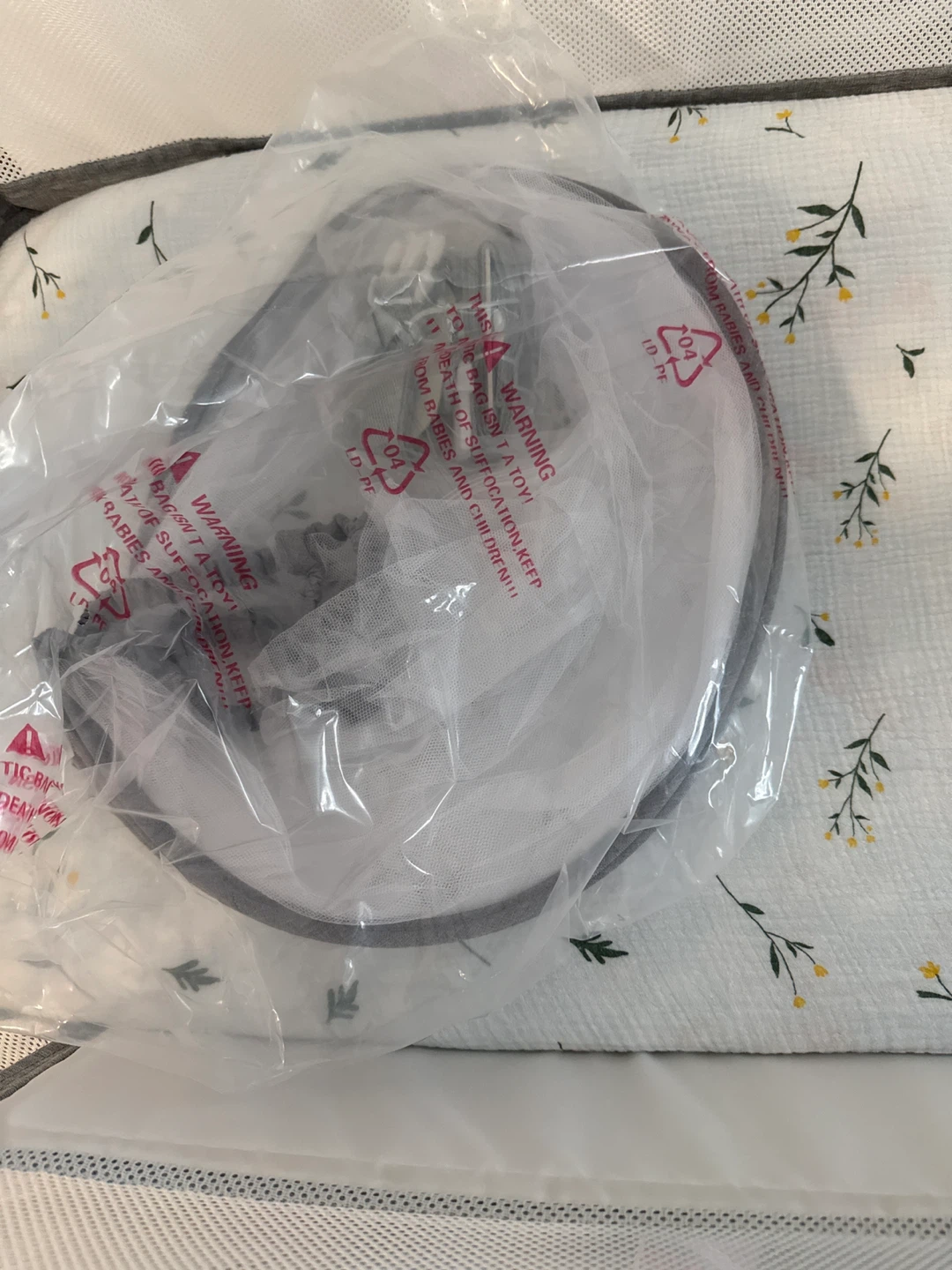 Portable Bassinet with Mattress and Bedding - photo 4