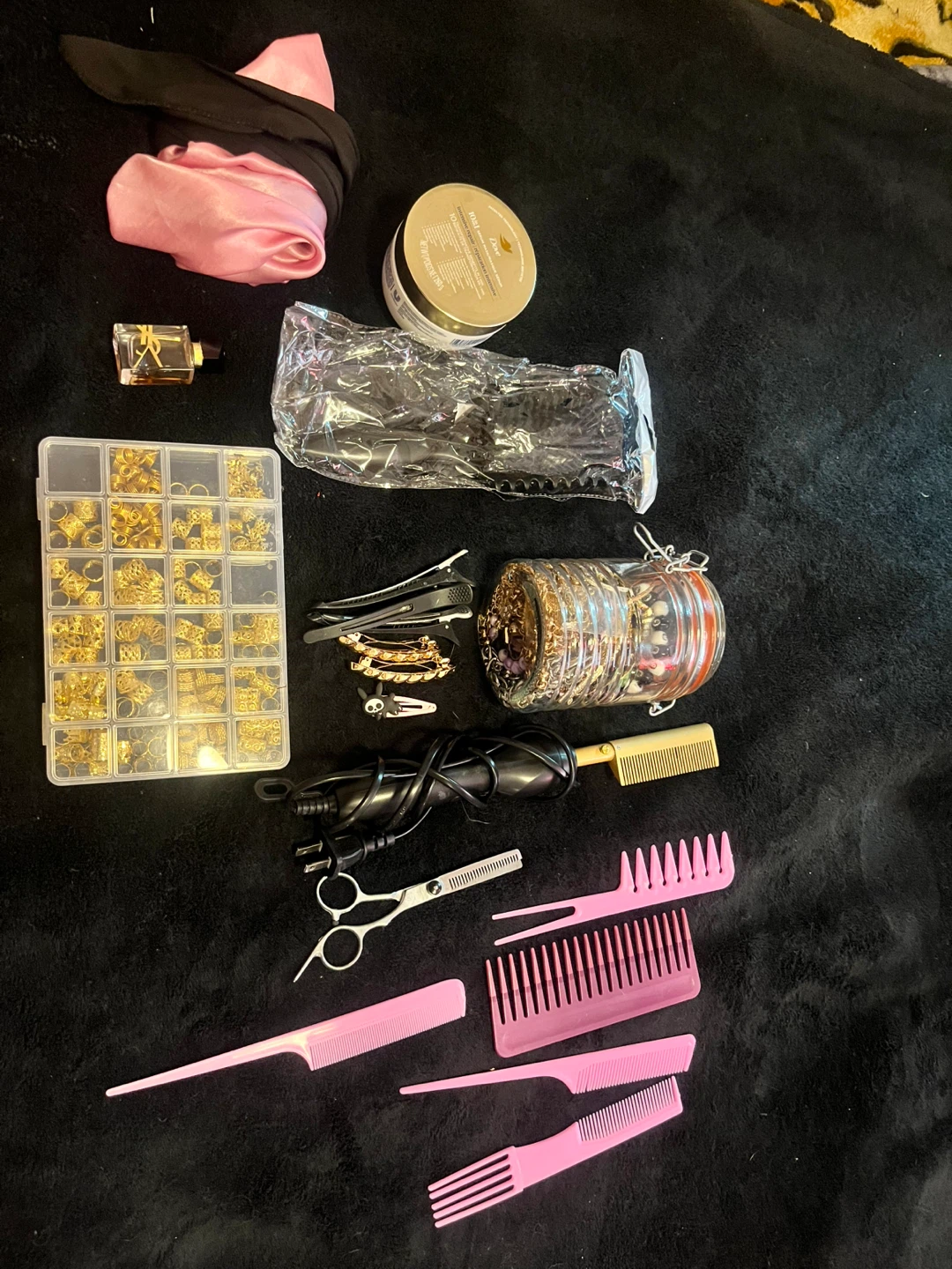 Hair Styling and Accessorizing Kit *PICK UP ASAP*