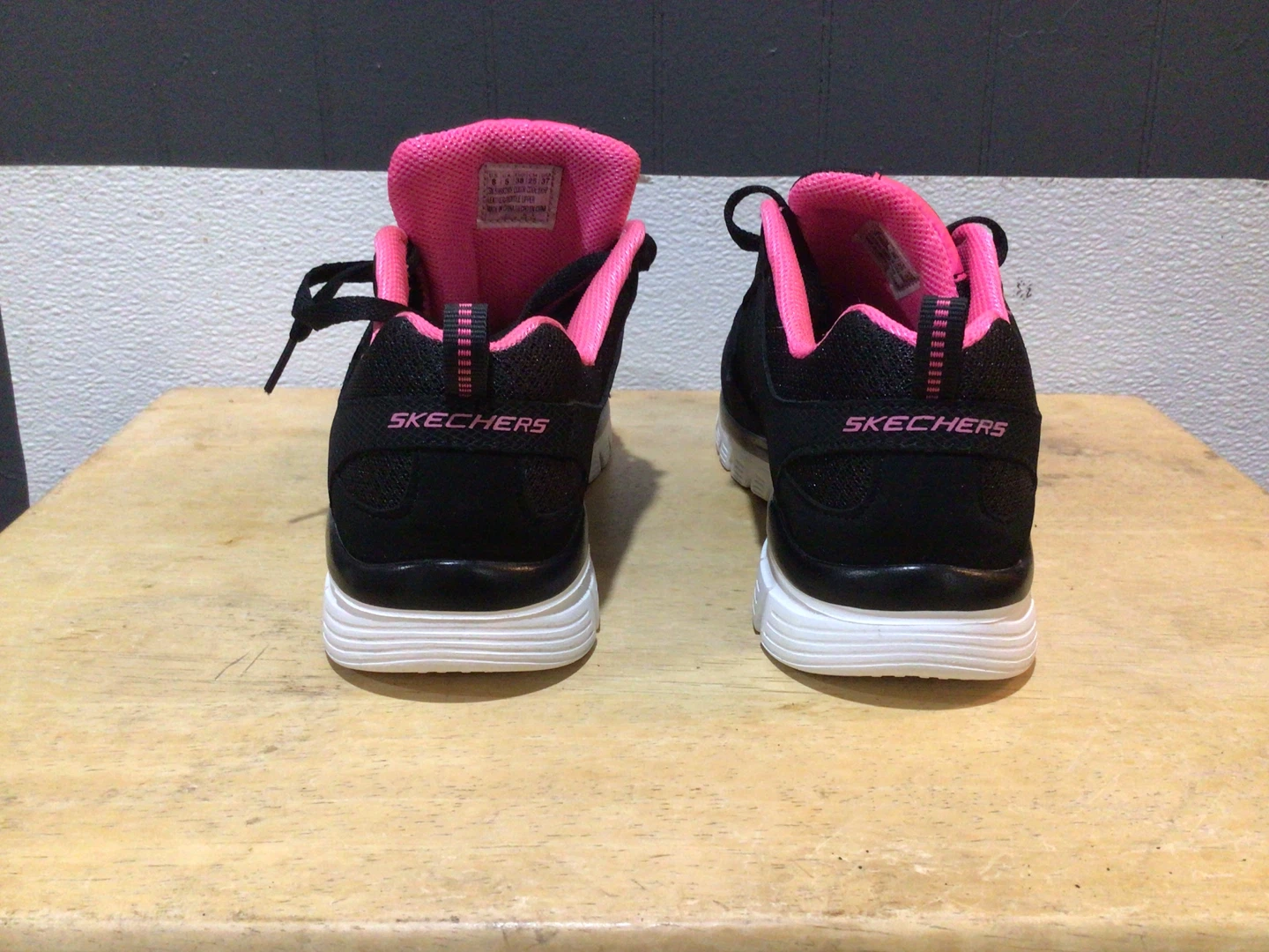 Gym shoes… for women - photo 3
