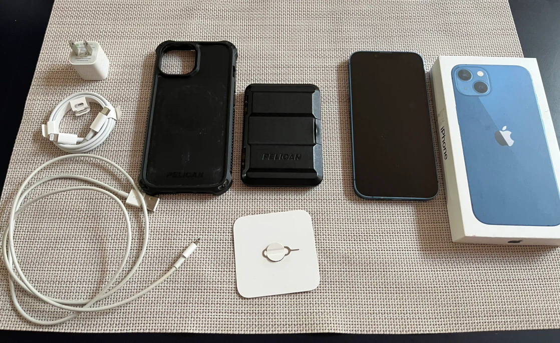 UNLOCKED IPHONE 13 128GB - photo 2
