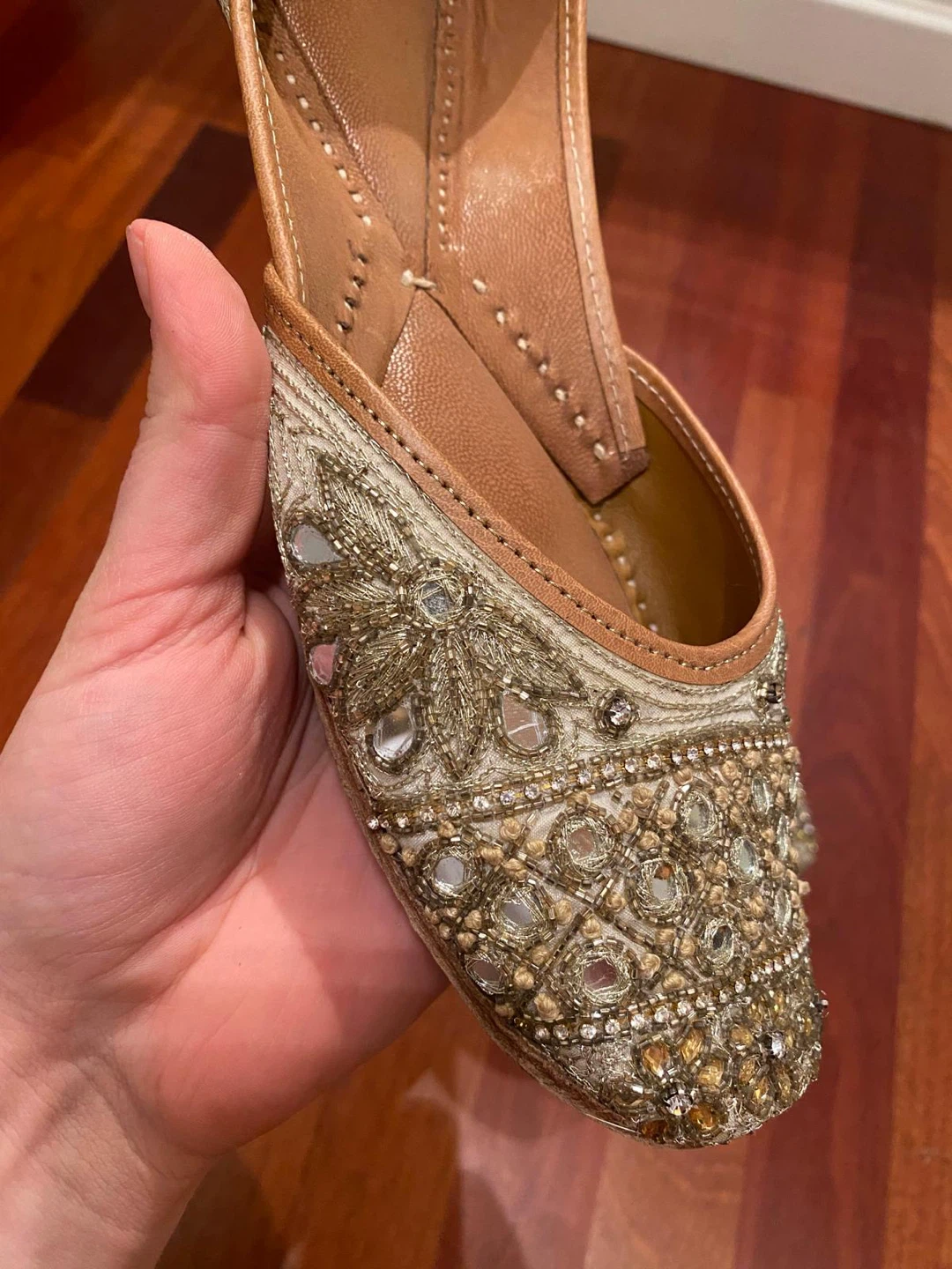 Embellished jutti shoes
