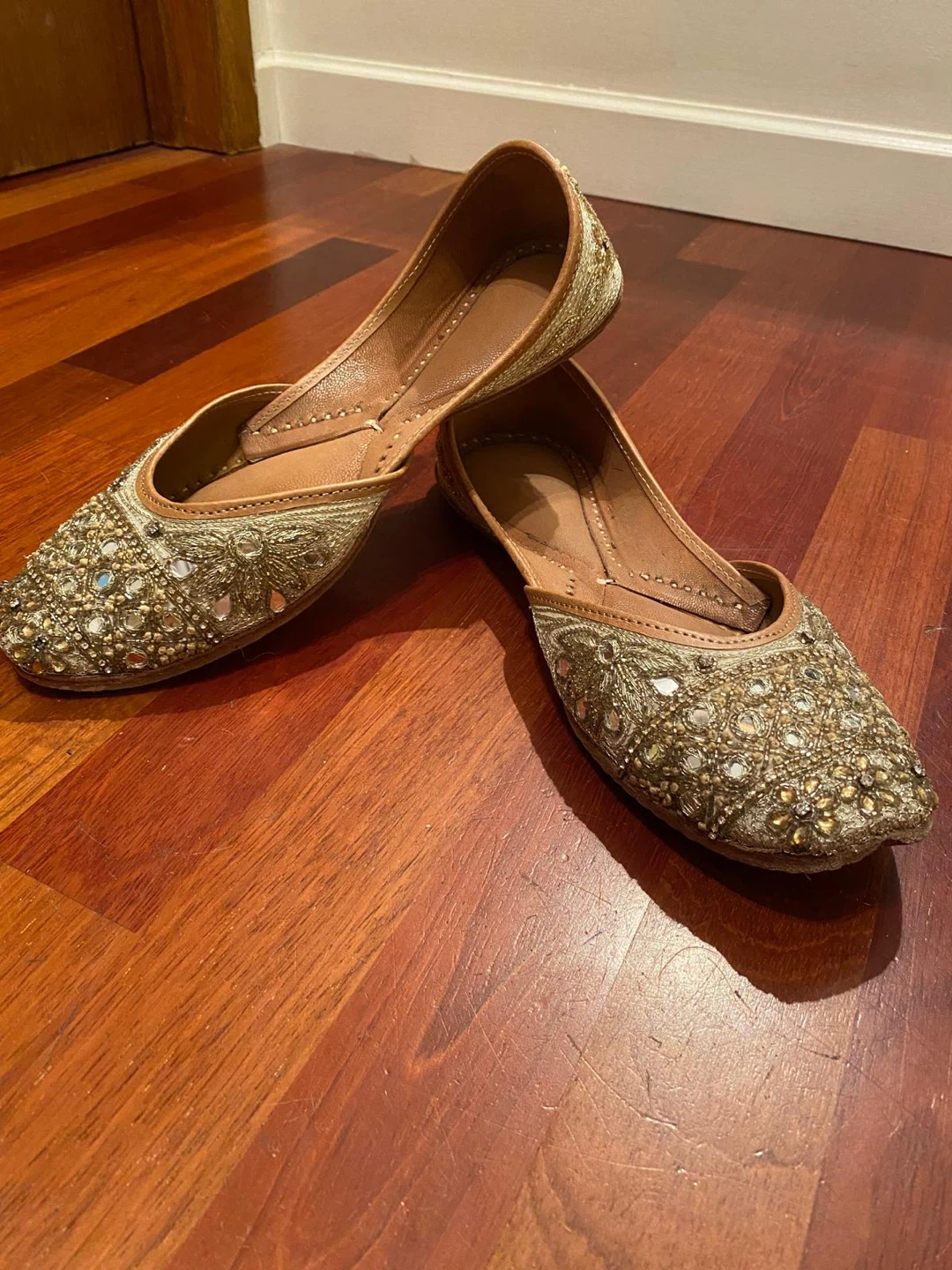 Embellished jutti shoes - photo 3