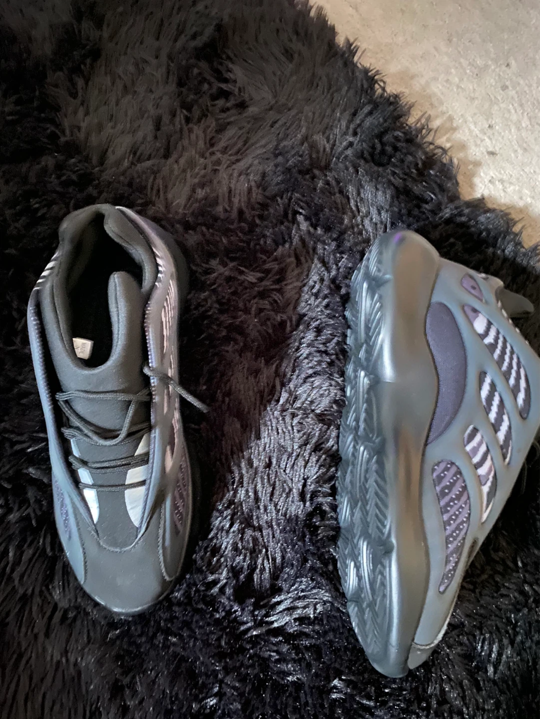 Adidas Yeezy 700 V3 "Mono Clays" Sneakers - photo 4