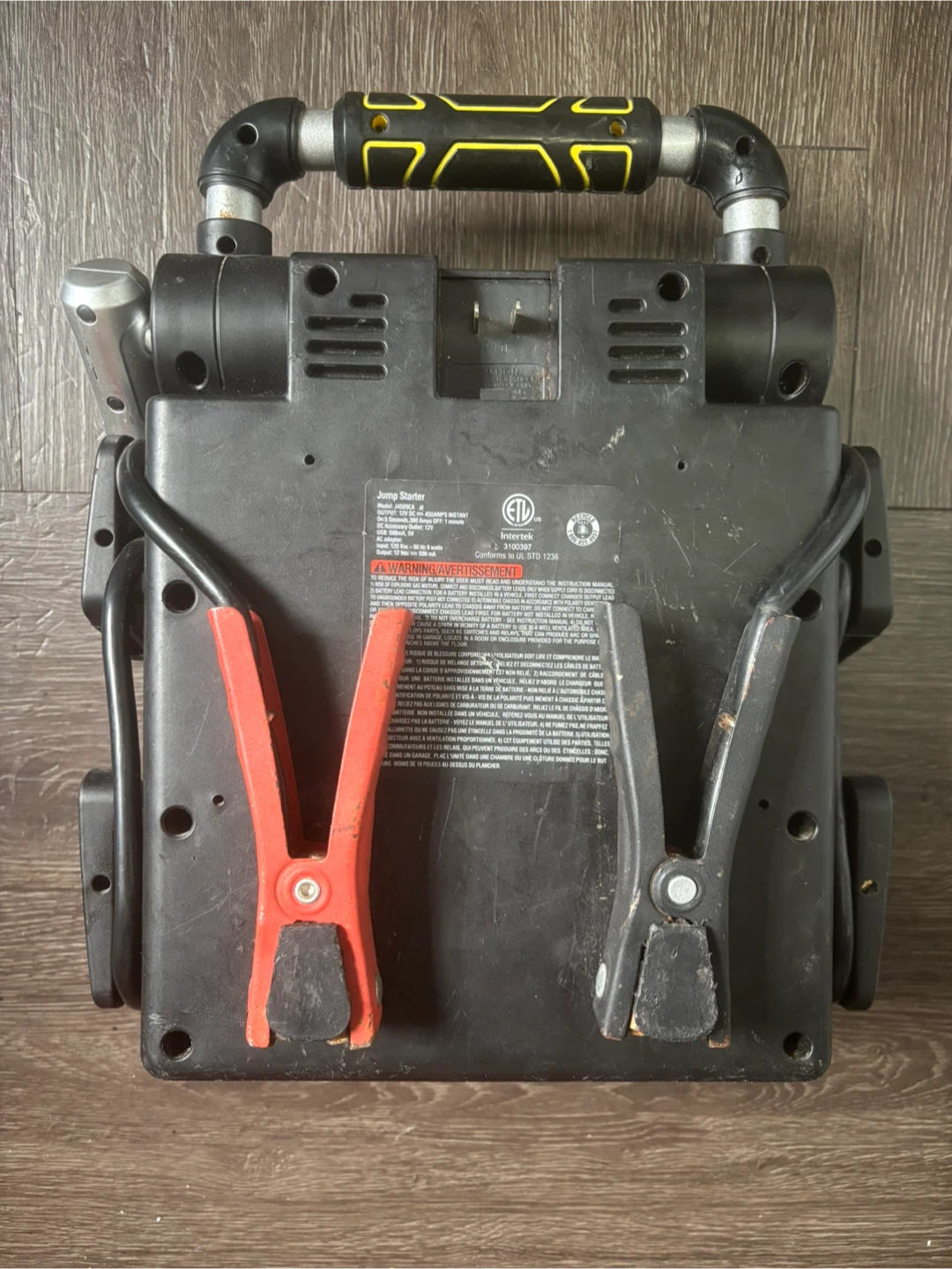 Stanley 450 Amp Jump Starter - photo 2