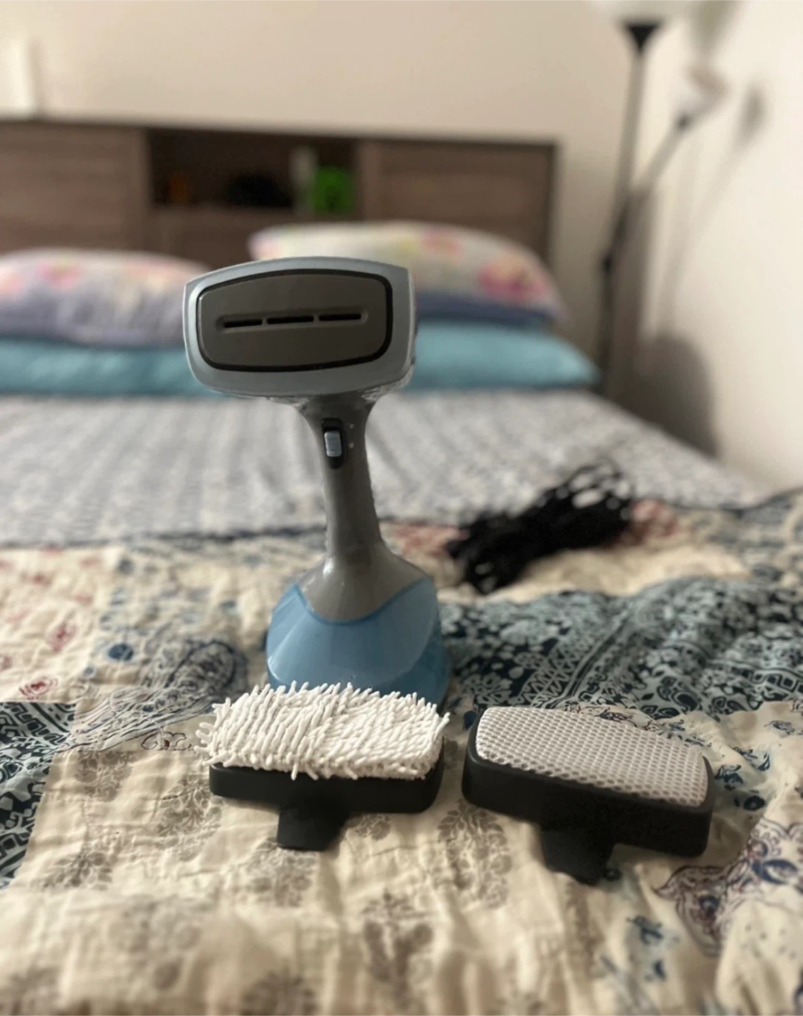 BLACK+DECKER Handheld Steamer with Attachments