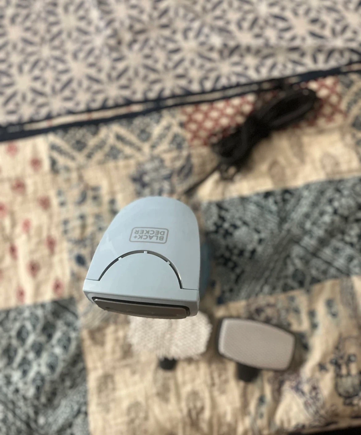 BLACK+DECKER Handheld Steamer with Attachments - photo 2