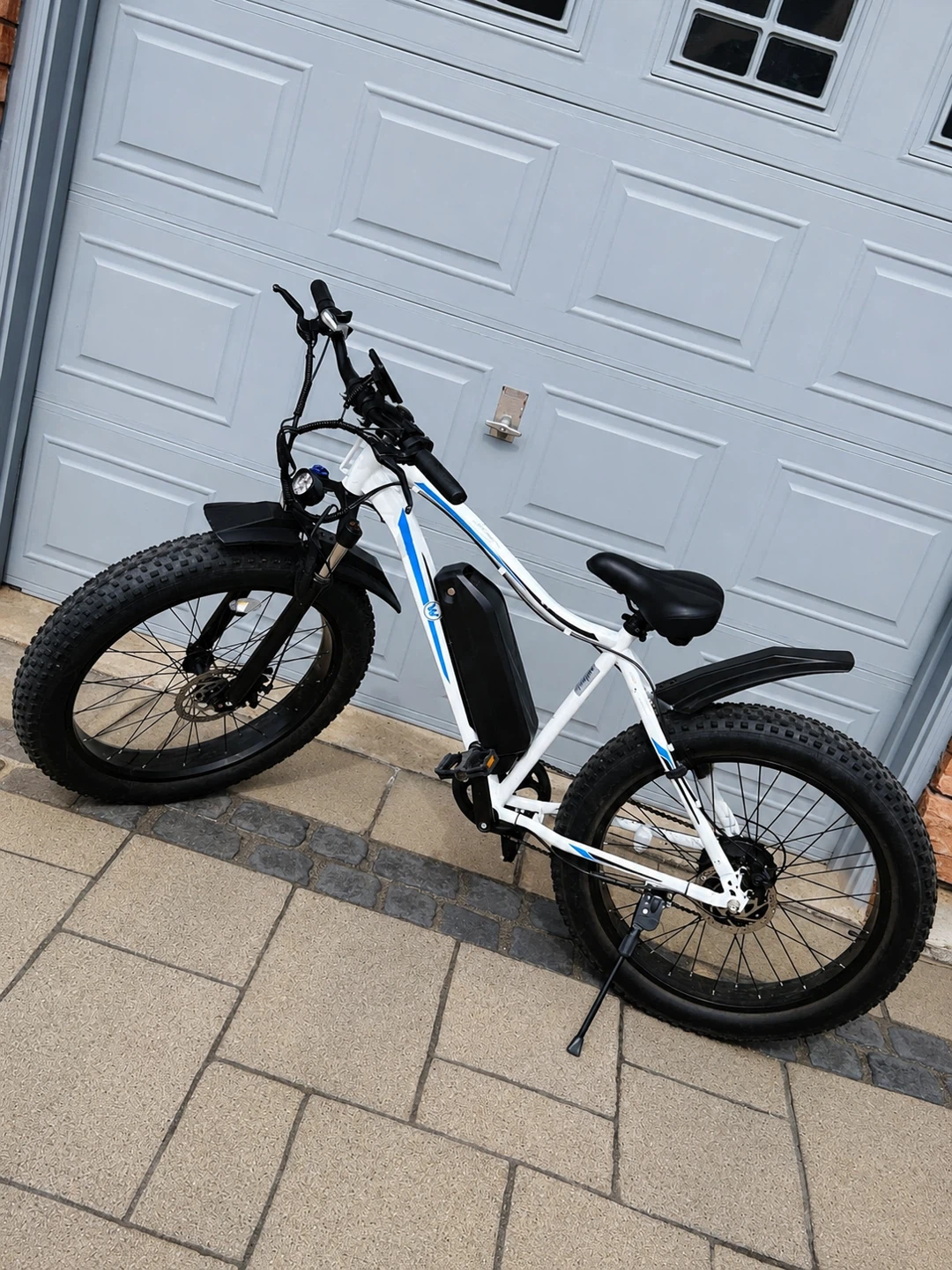 White Taurus 26 inch Electric Fat Bike