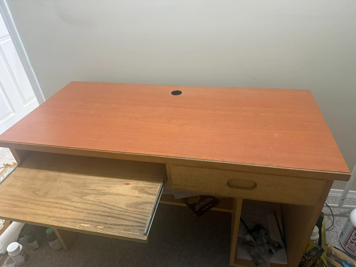 Computer Desk with Keyboard Tray