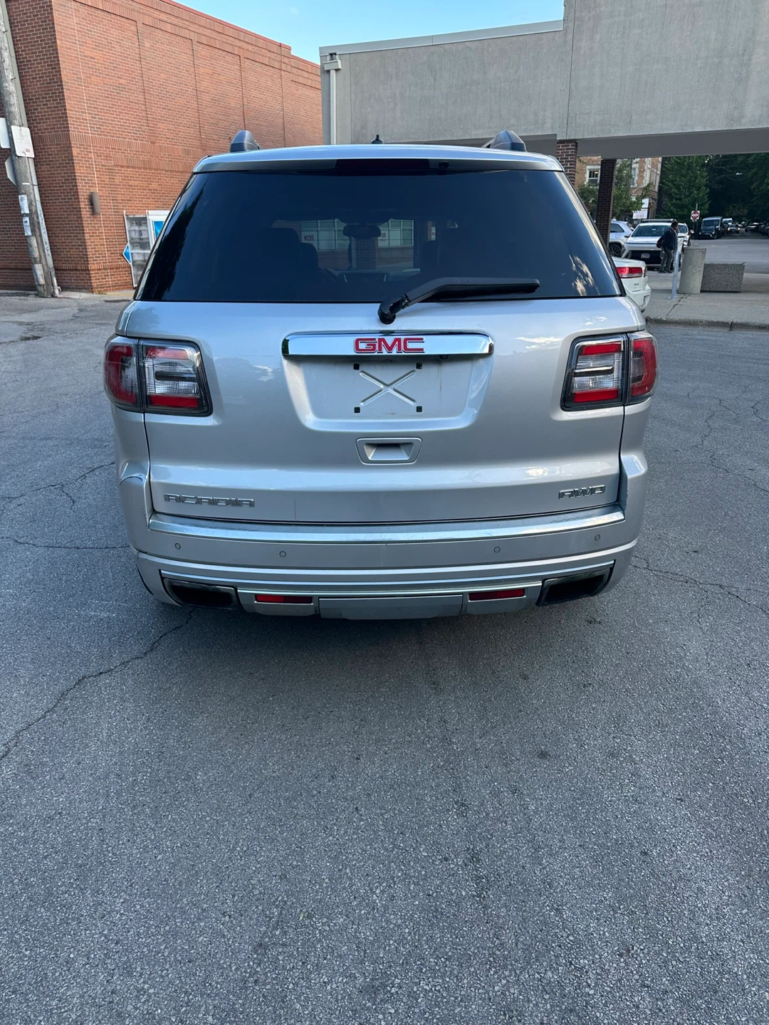 2015 GMC Acadia Silver SUV - photo 4