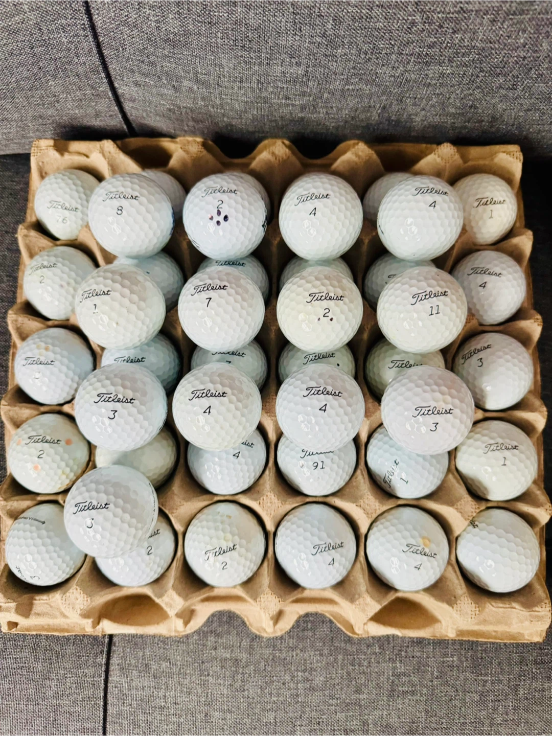 43 TITLEIST PRO V1 GOLF BALLS – EXCELLENT TO MINT