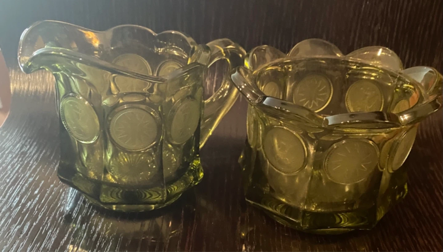 Multiple vintage 1969 Fostoria olive green coin glass pieces - photo 2