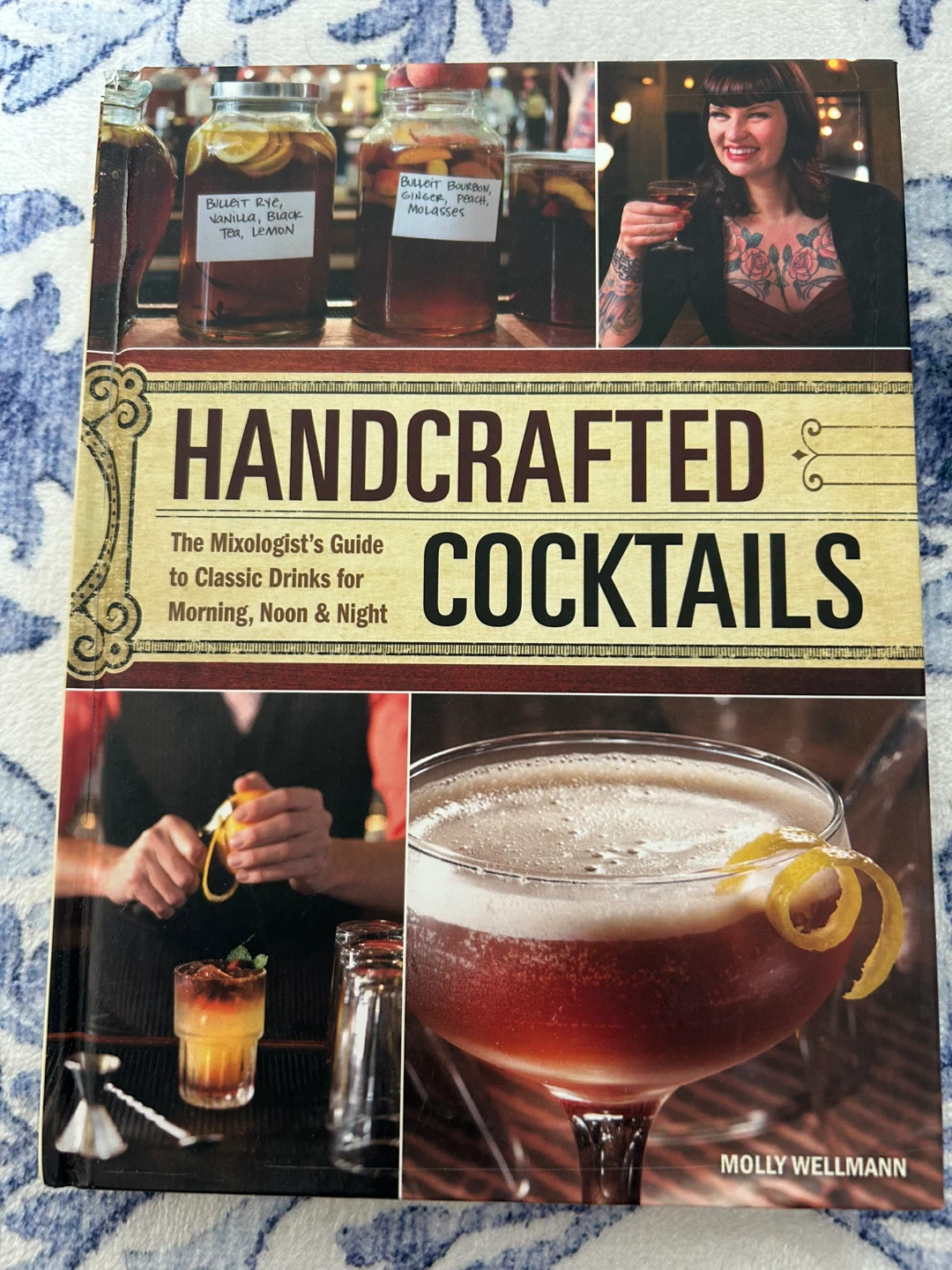 (Hardcover) Handcrafted Cocktails: The Mixologist's Guide