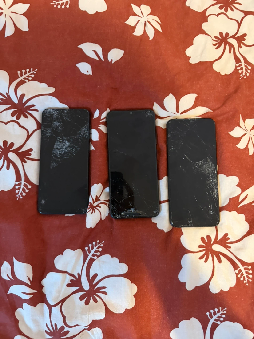 Lot of 3 Samsung Galaxy Phones for parts/repair