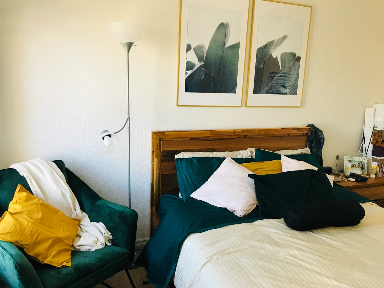 Structube Clarence Queen Size Bed Frame & Night Stand - photo 3