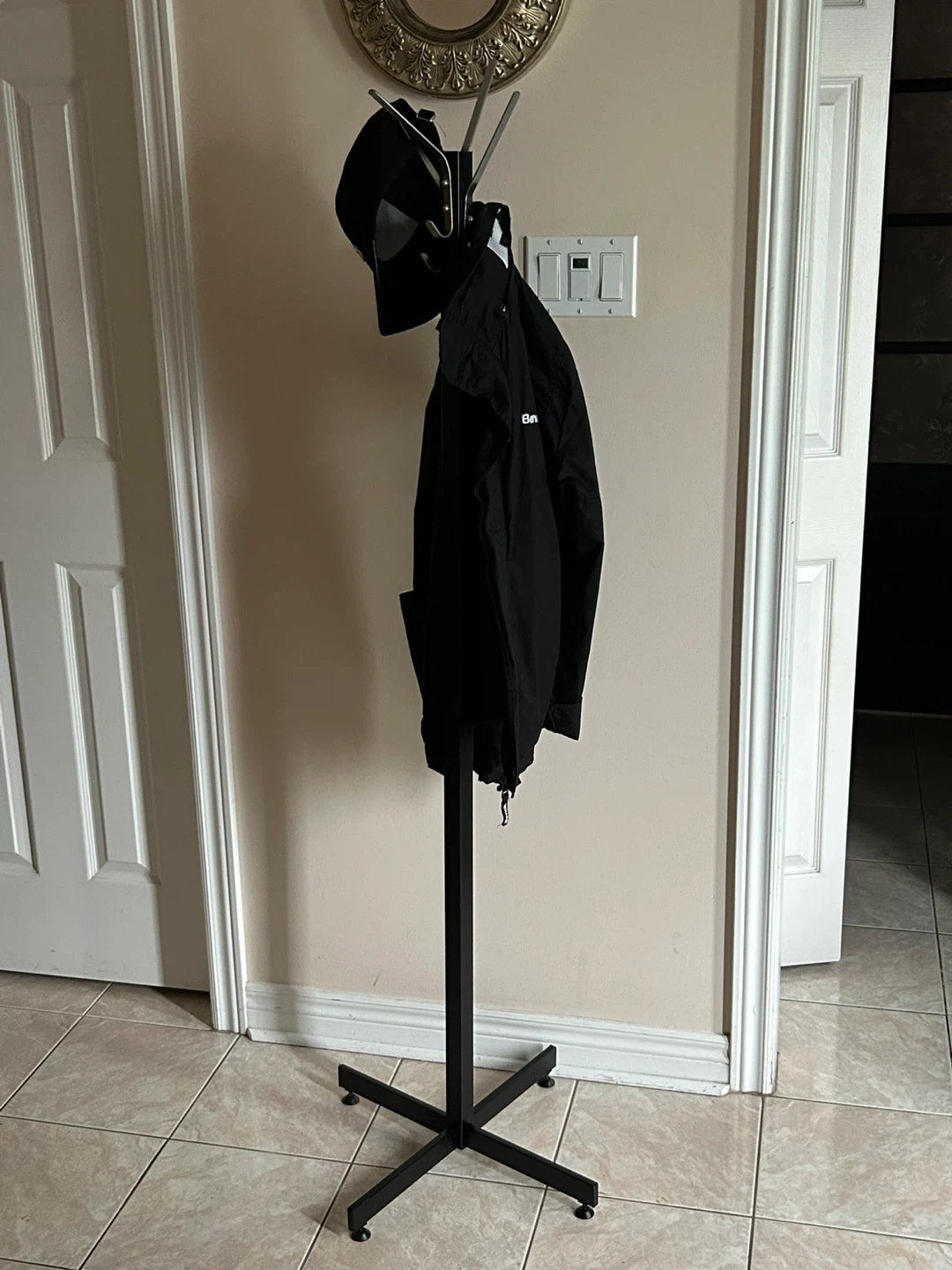 Black Metal Coat Rack - photo 2