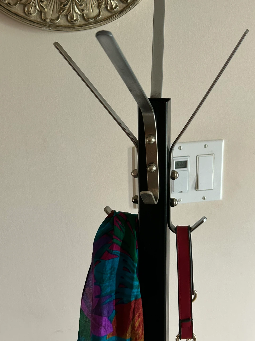 Black Metal Coat Rack - photo 3