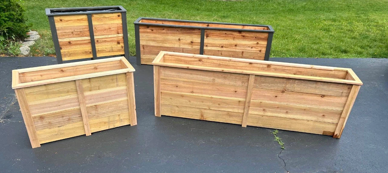 Single Rectangular cedar or Douglas fir pine planter