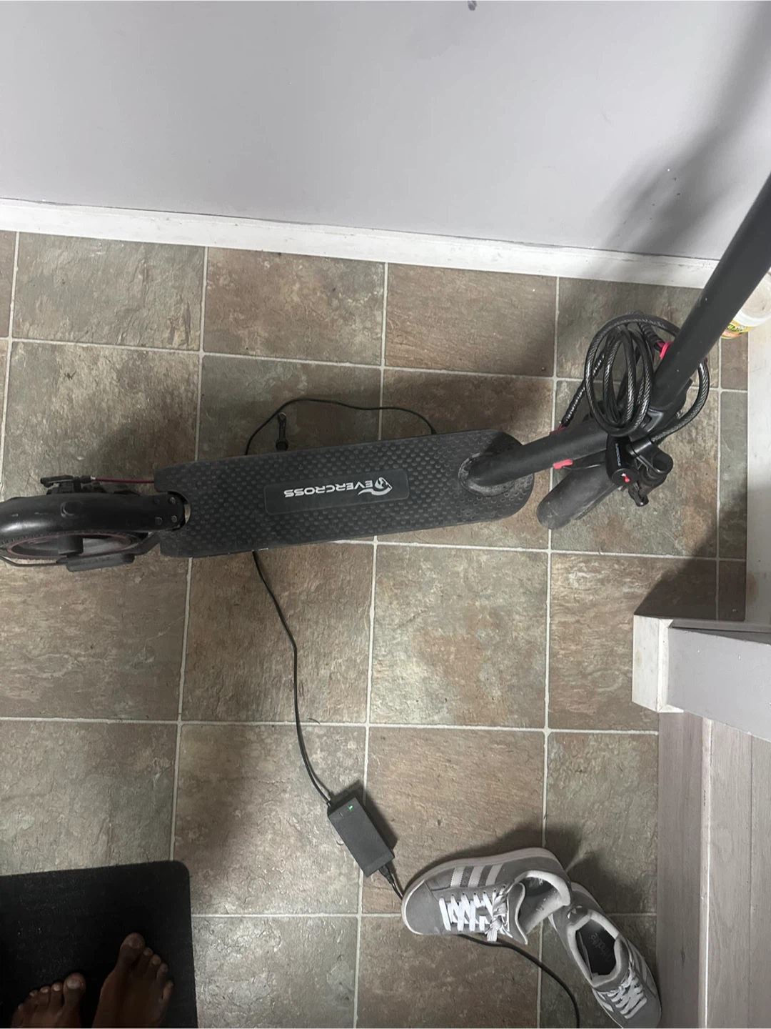 Electric scooter - photo 2