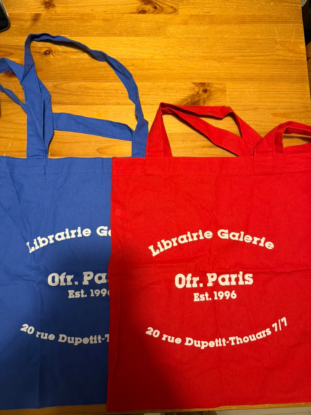 2 Librairie Galerie Tote Bags - Red and Blue