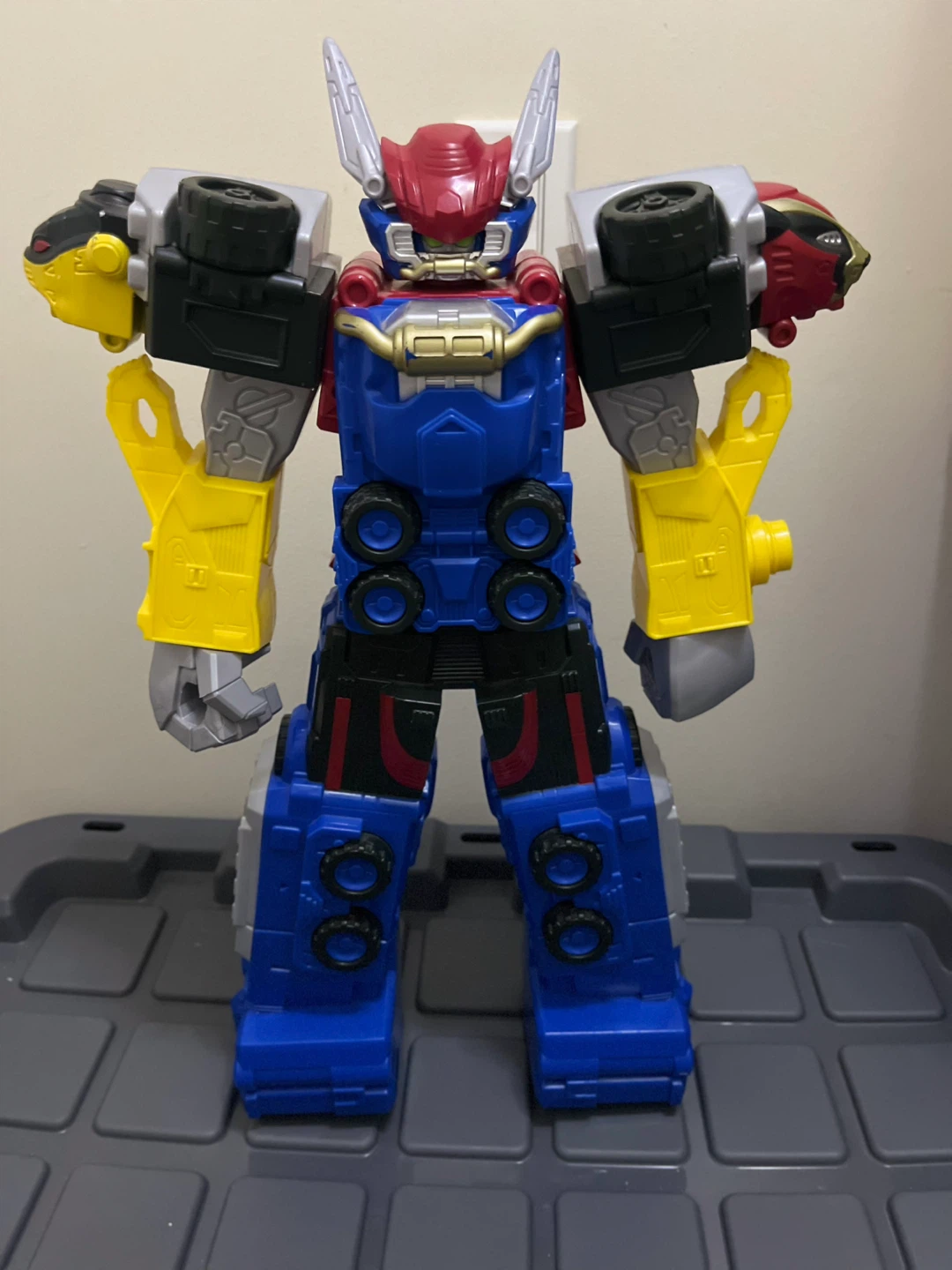 Power Rangers RPM High Octane Megazord Action Figure