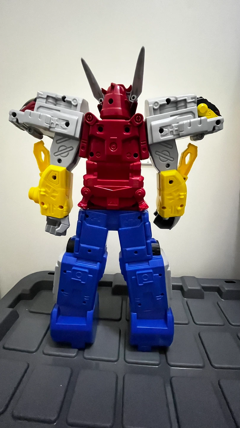 Power Rangers RPM High Octane Megazord Action Figure - photo 2