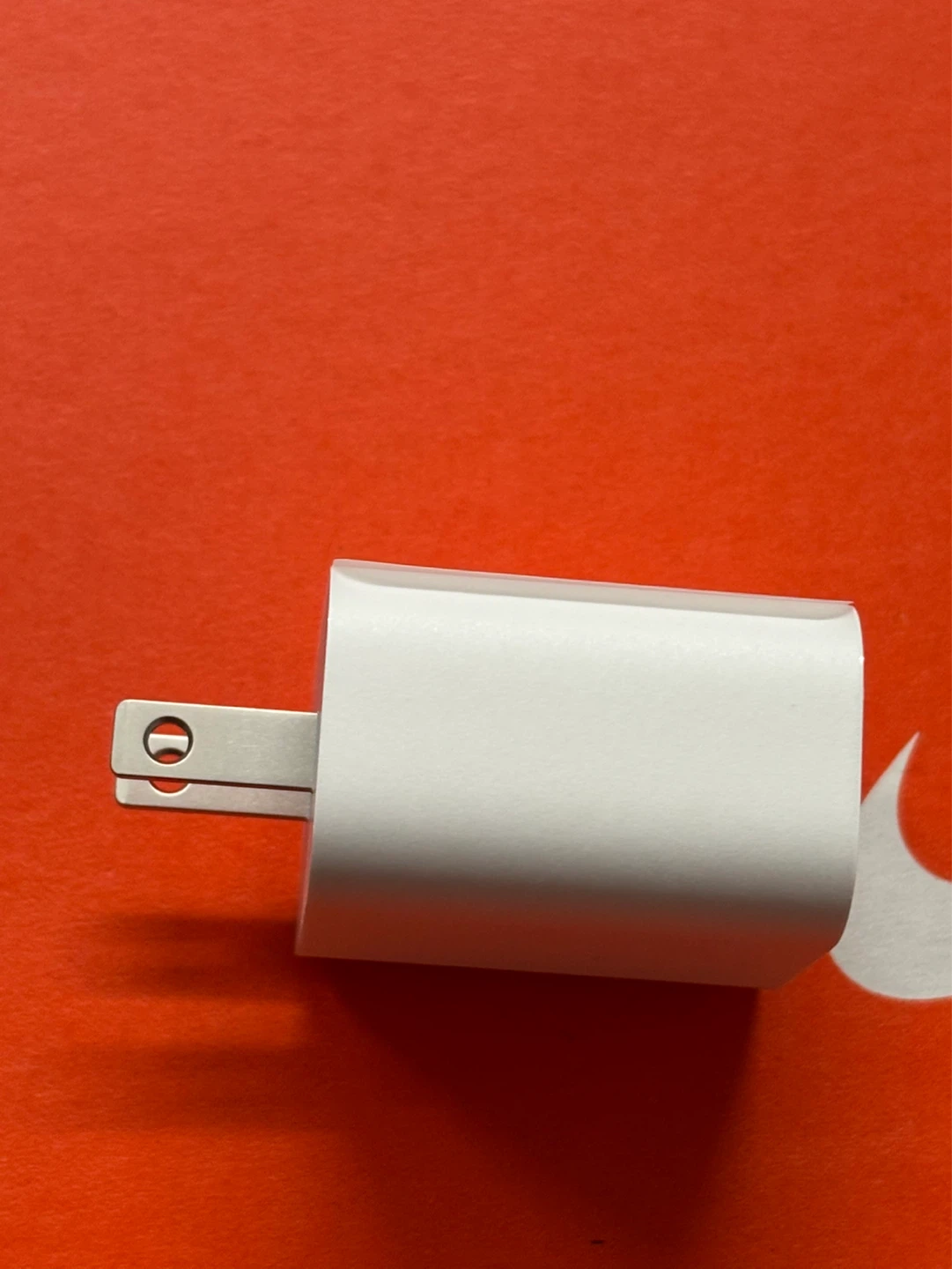 Apple 20W USB-C Power Adapter - photo 2