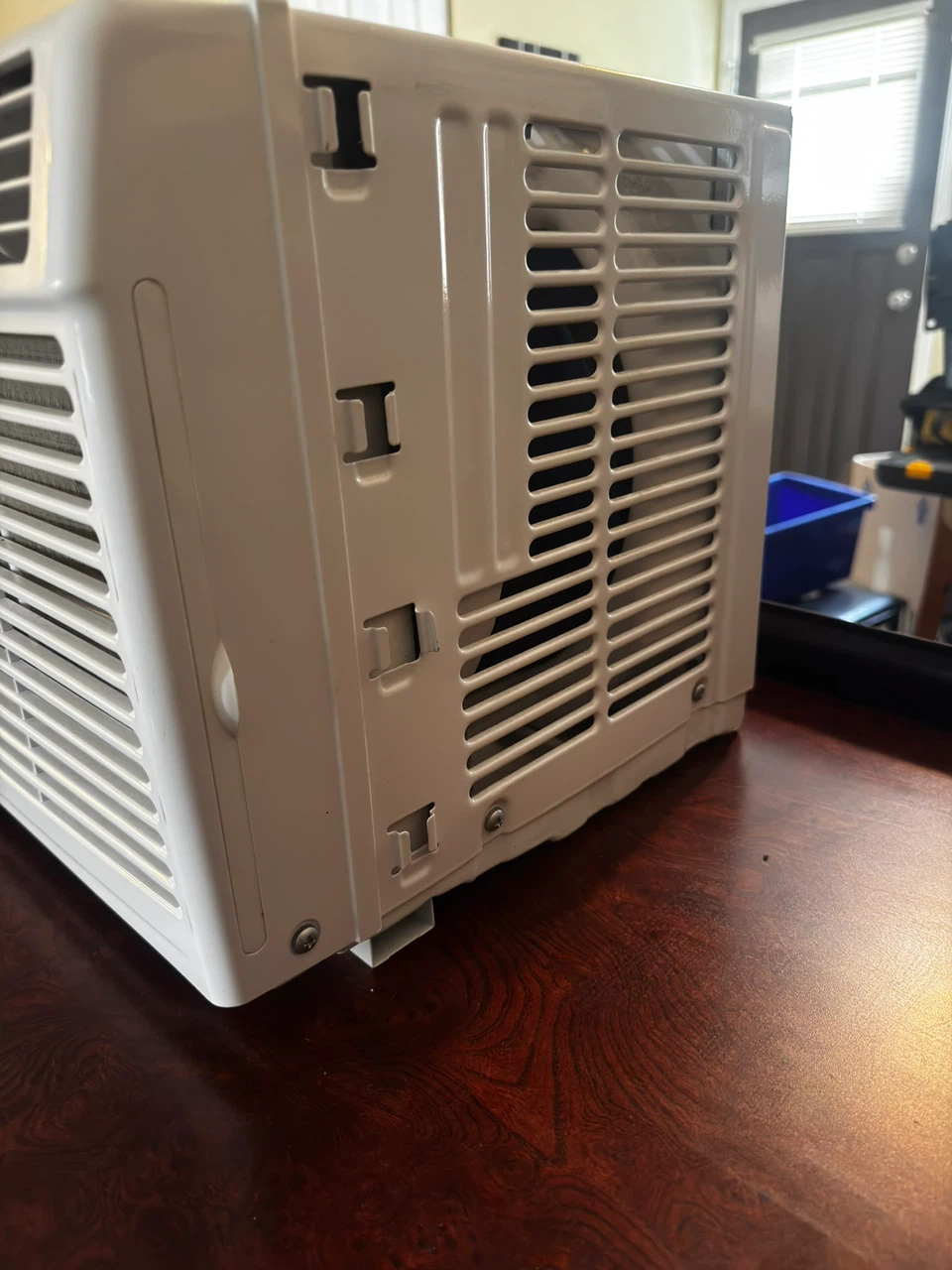Insignia Window Air Conditioner - photo 2