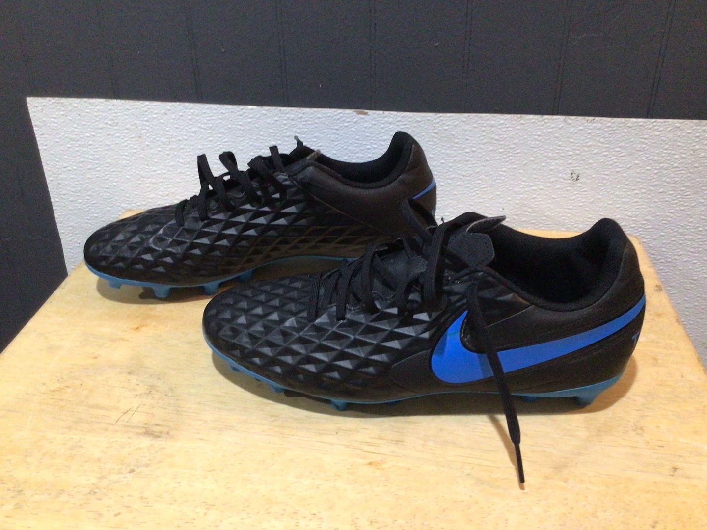 Nike…. Tiempo soccer shoes - photo 2