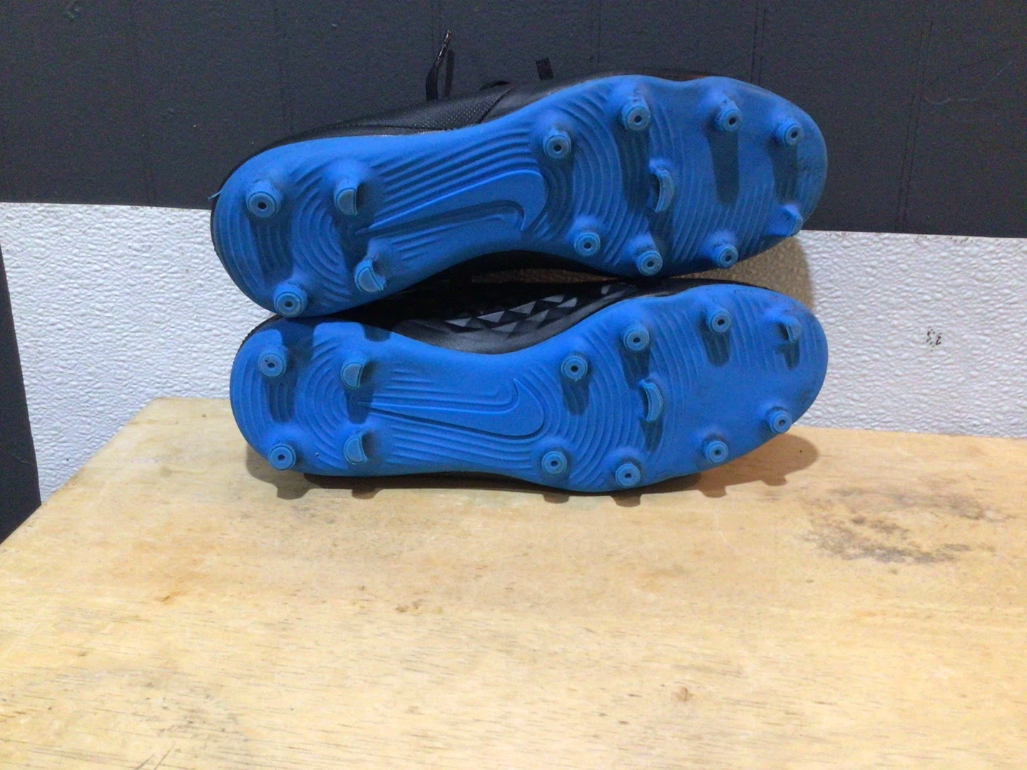 Nike…. Tiempo soccer shoes - photo 5