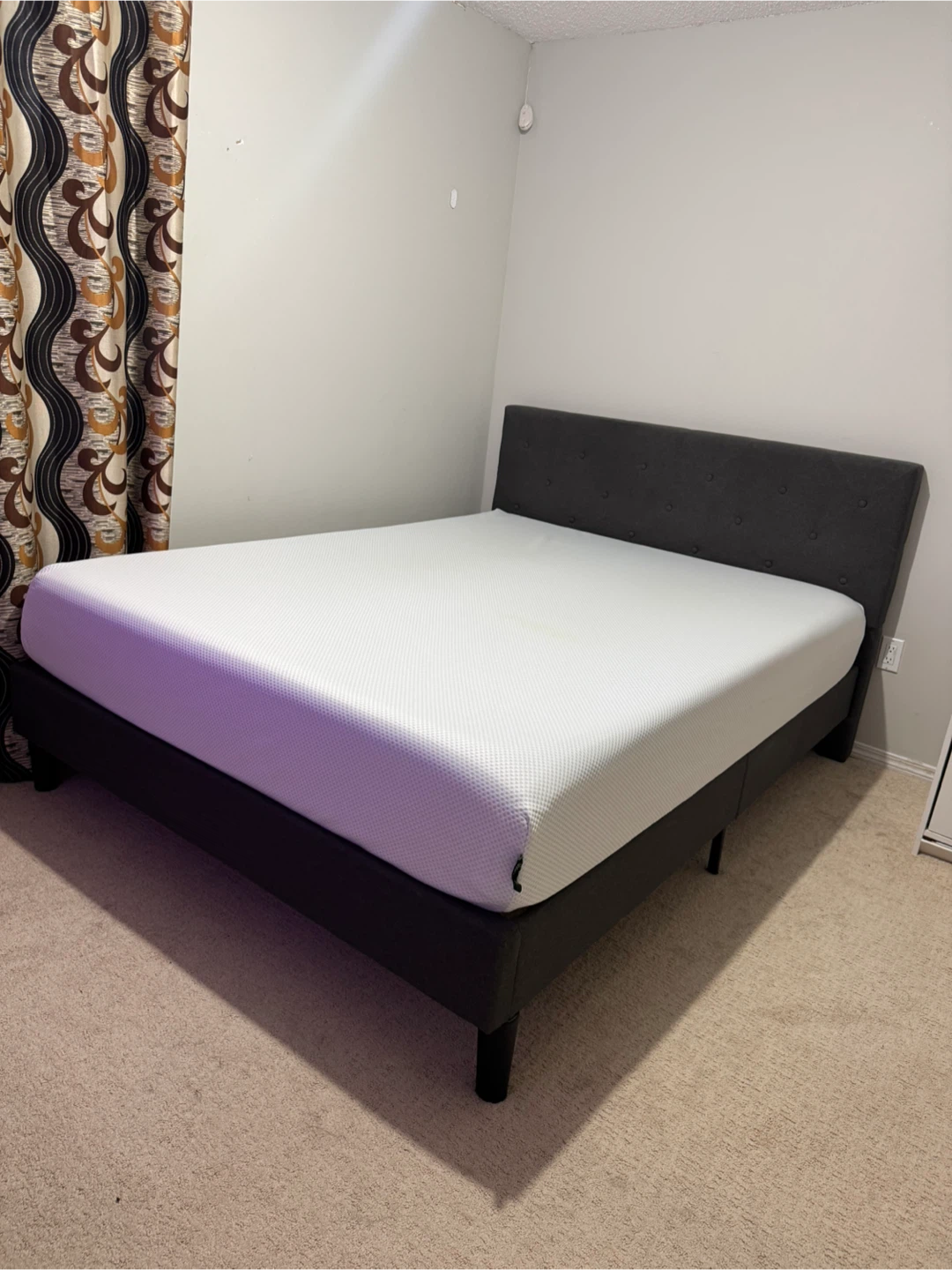 Dark Grey Upholstered Bed Frame with Tufted Headboard - photo 3