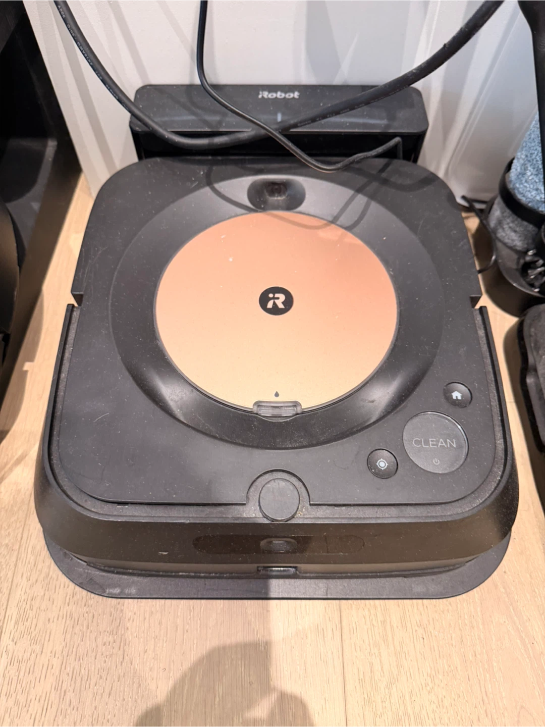 iRobot Braava Jet M6 Robot Mop - photo 2