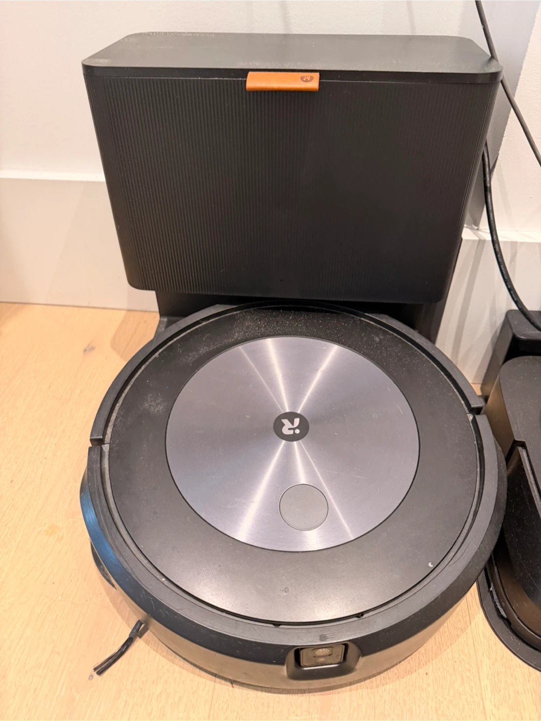 iRobot Roomba Self-Emptying Robot Vacuum - photo 3