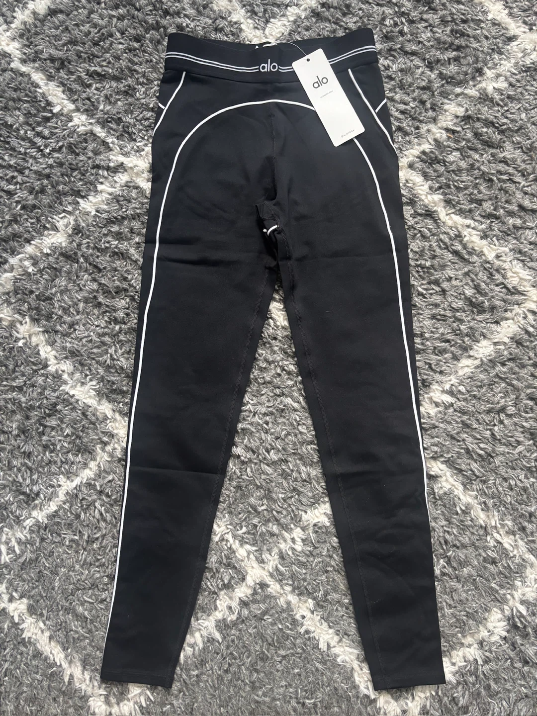 Alo Yoga Set - photo 4
