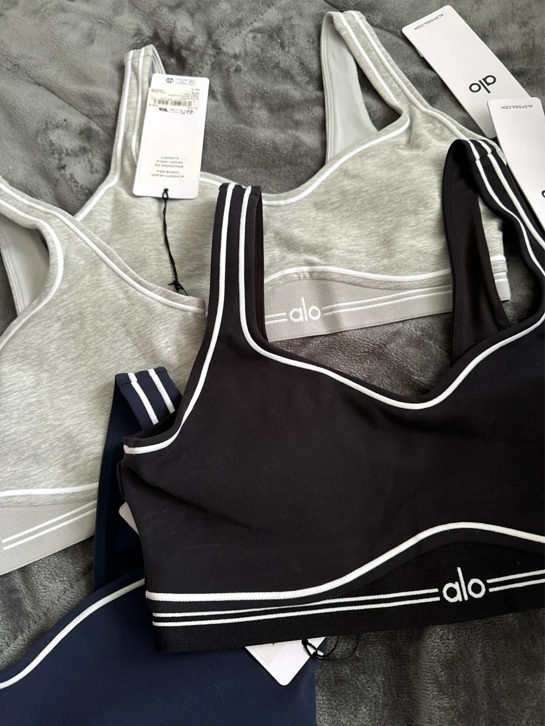 Alo Airbrush Yoga Heart Throb Sports Bras (Set of 4) - photo 2