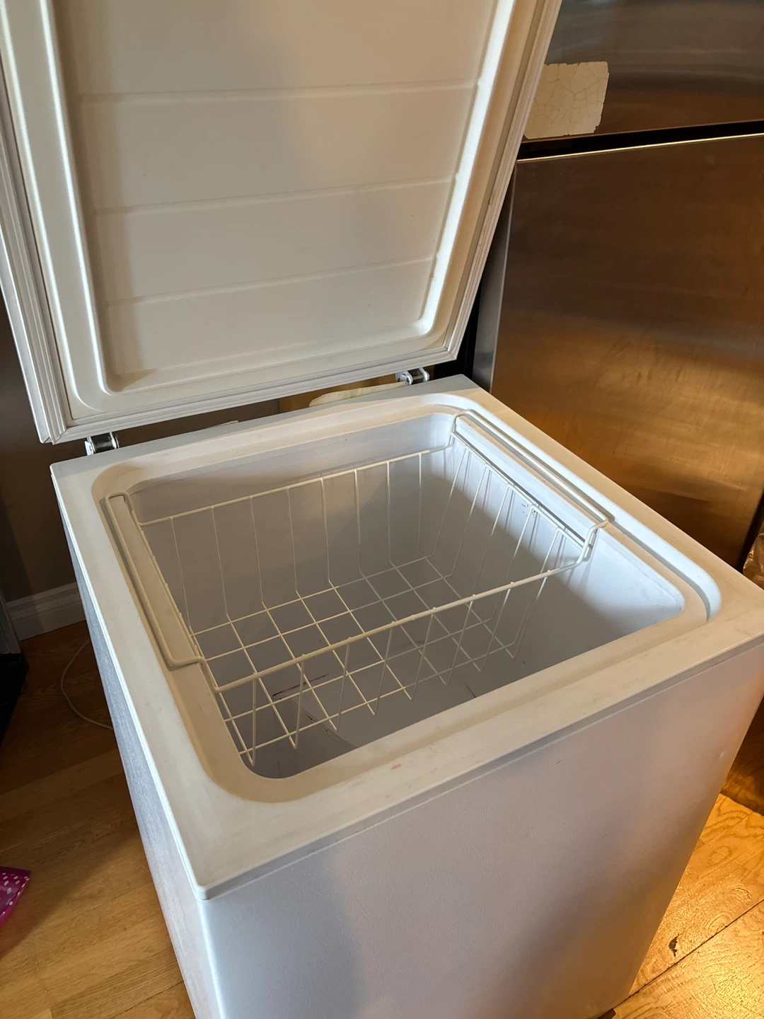 Woods Chest Freezer - photo 2