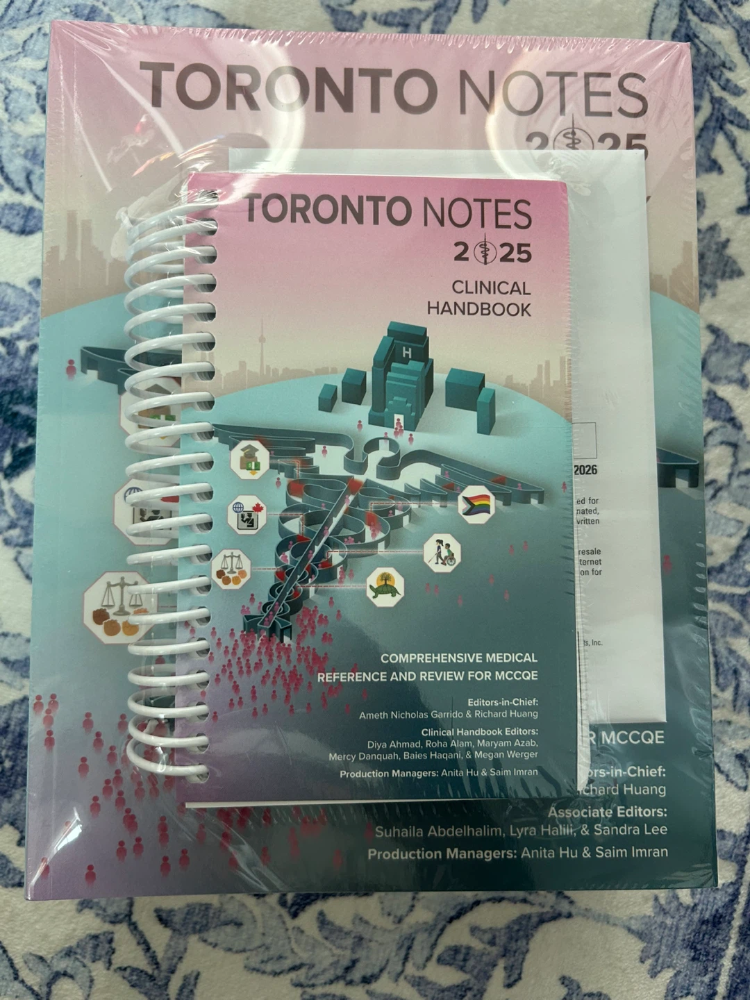 (Paperback & Cards) Toronto Notes 2025 Edition (New/Sealed)