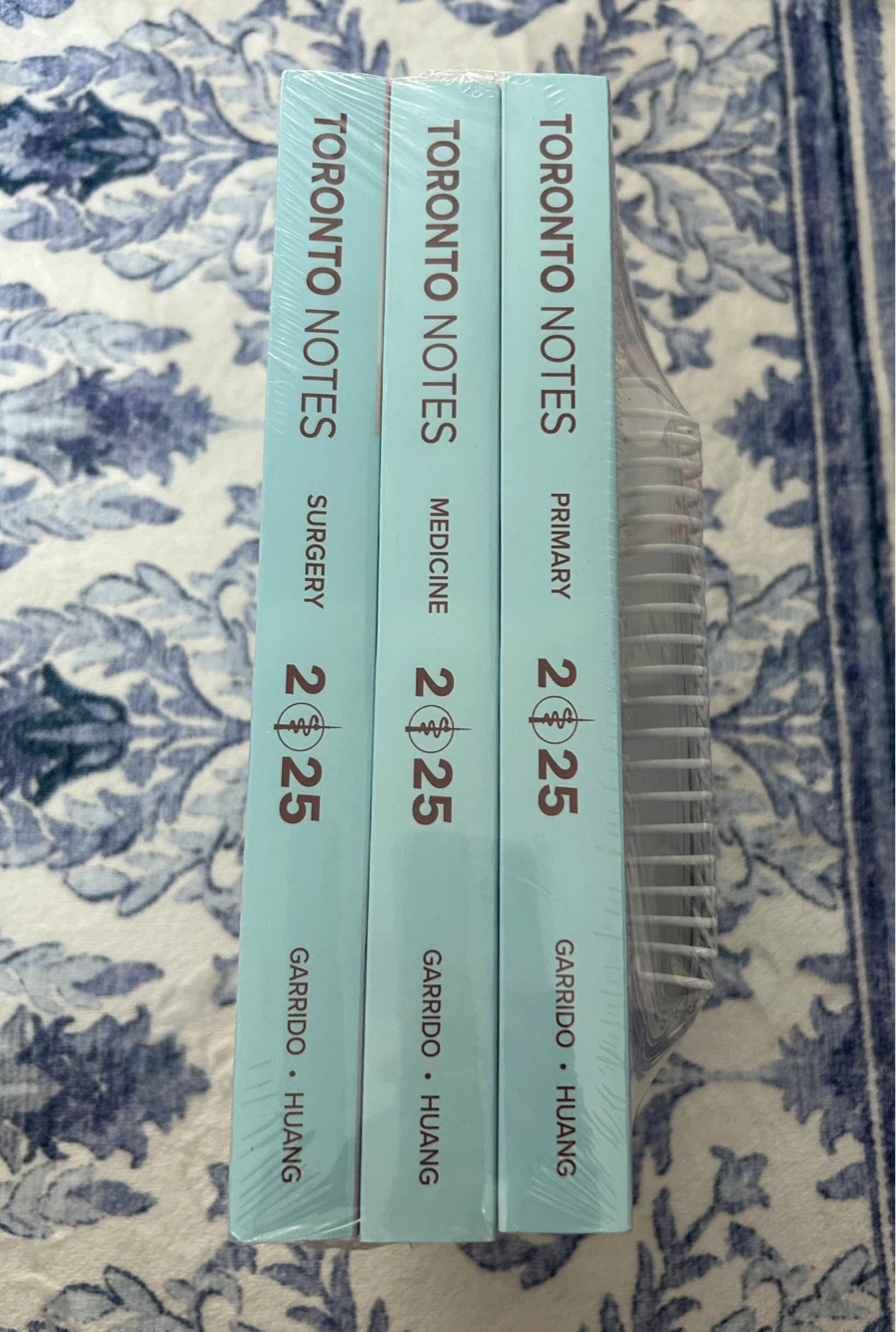 (Paperback & Cards) Toronto Notes 2025 Edition (New/Sealed) - photo 2